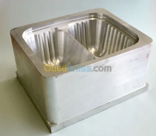fabrication de moules (soufflage  et thermoformage) 