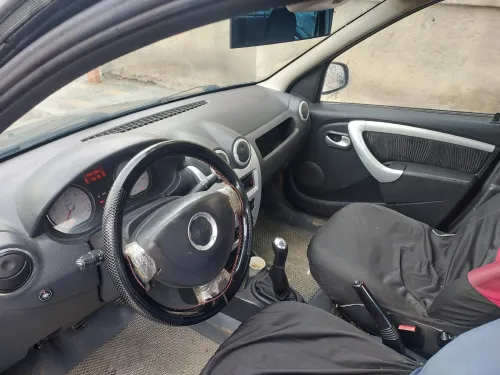 Dacia Logan 2010 La tout