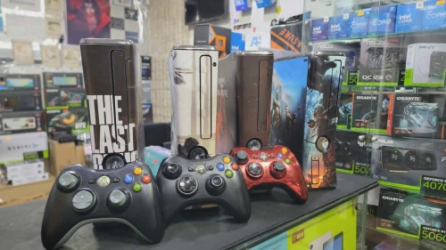 XBOX 360 SLIM FLASH GLITCH 1 MANETTE ET 2 MANETTE + DE 15 JEUX