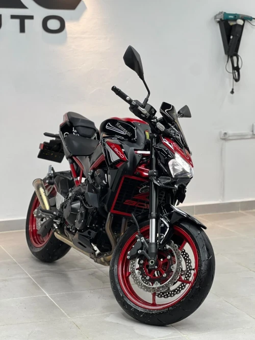 Kawasaki Z900 2024