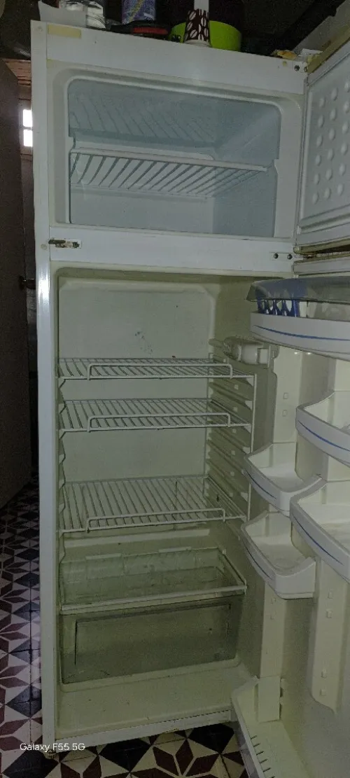 Réfrigérateur 200L