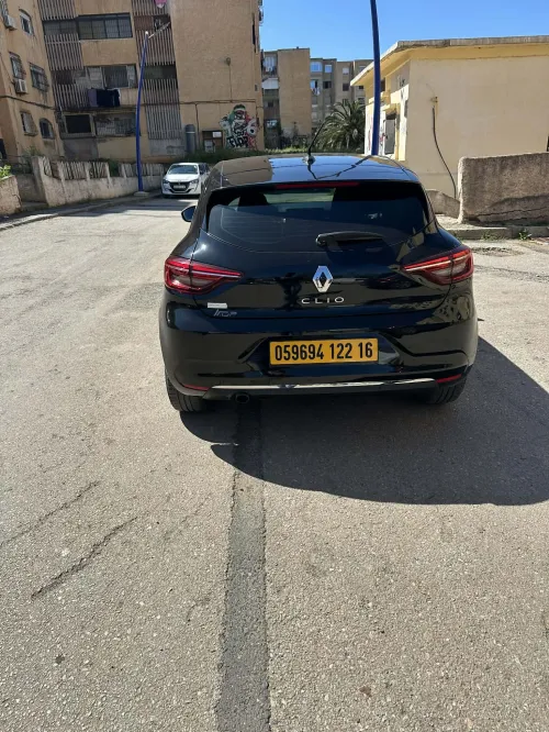 Renault Clio 5  2023 Authentic