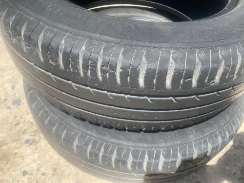Pneus R15 / 185 / 65 continental