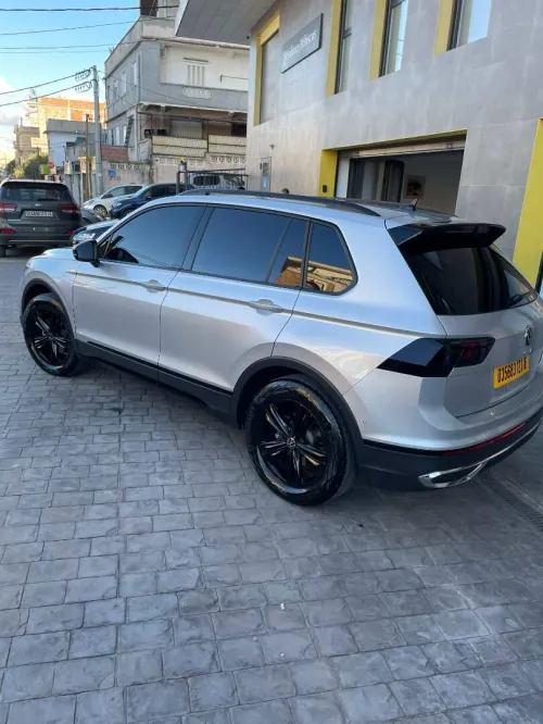 Volkswagen Tiguan 2023 Essance 1.5