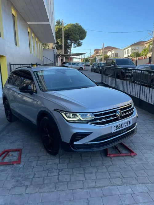 Volkswagen Tiguan 2023 Essance 1.5