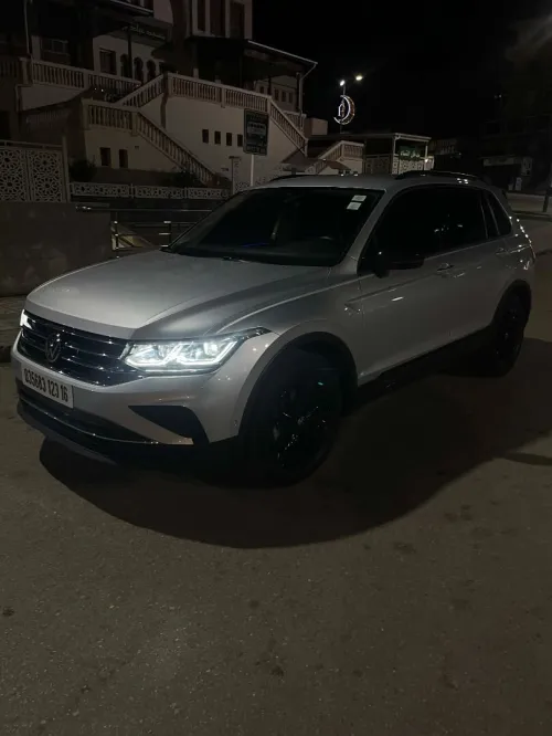 Volkswagen Tiguan 2023 Essance 1.5