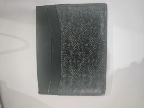 Porte carte en cuir