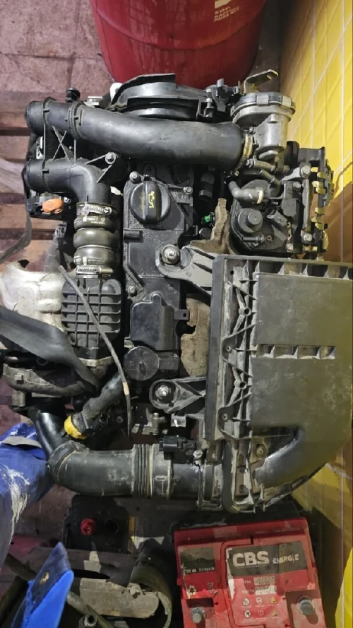 Moteur bleu HDI 112