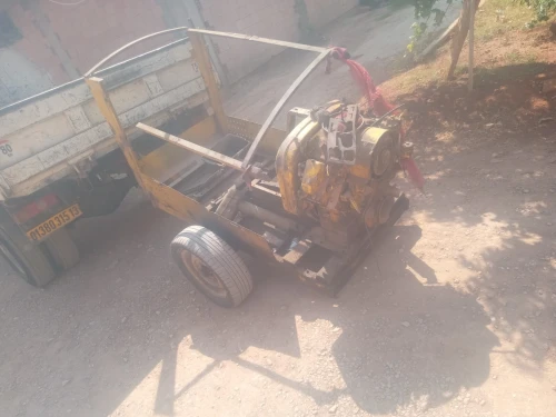 Carava plus moteur 2 cylindre