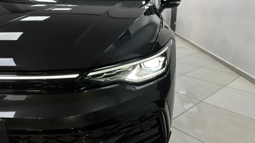 Volkswagen Golf 2026 R line full black