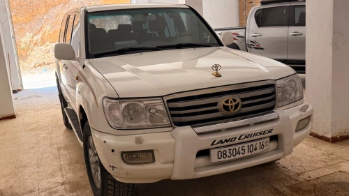 Toyota GXR 2004 4700 v8