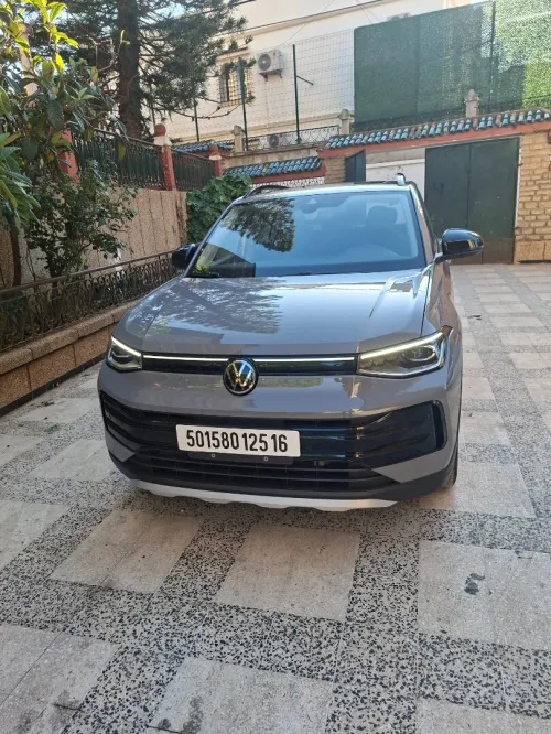 Volkswagen Tharu  2025 Bright Moon Edition 