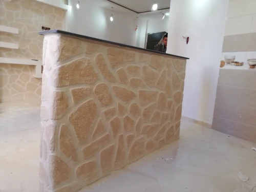 Carrleur+faïence + décoration fausse pierre 