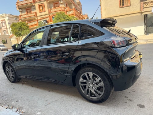 Peugeot 208 2023 Allure Pack