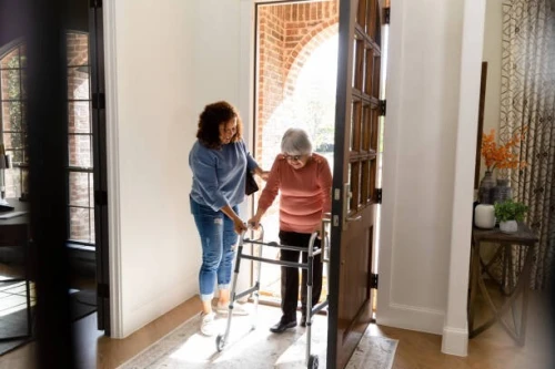 Garde malade homme et femme nuit et jour h/24/24,7/7 à domicile ou à l'hôpital 