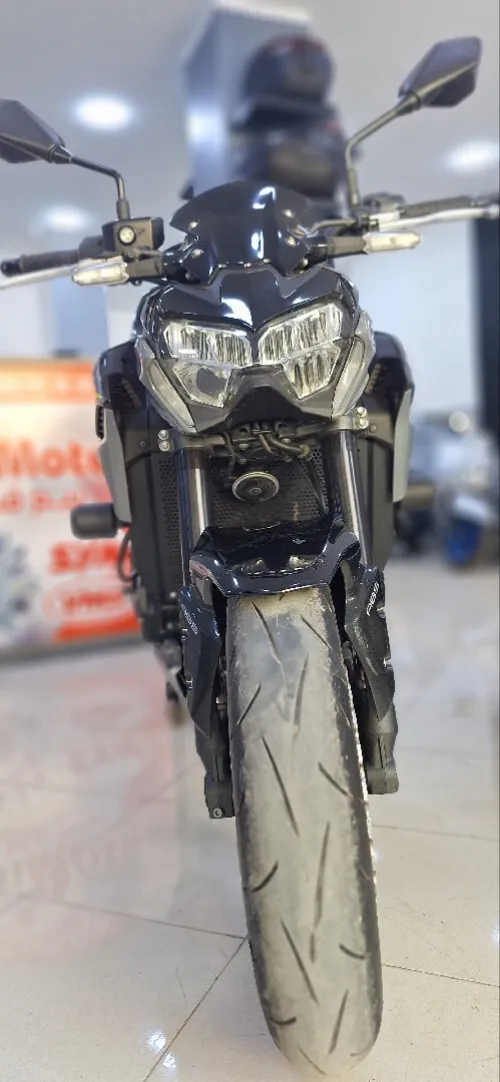 Kawazaki Z900 2025
