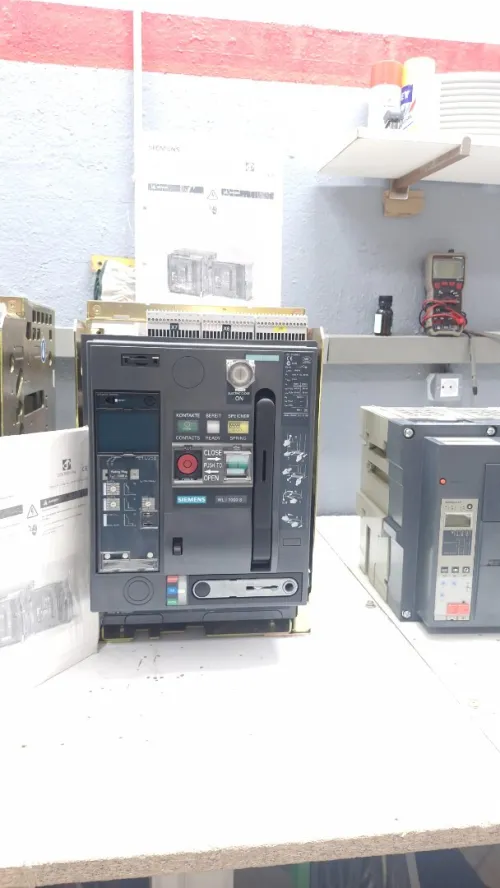Disjoncteur siemens 1000A /schneider 800A