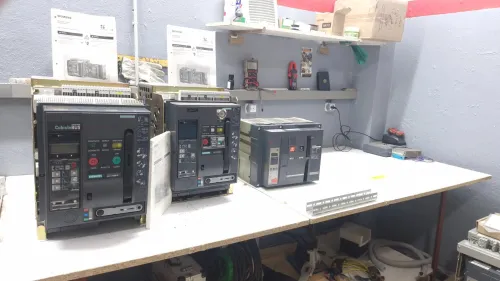 Disjoncteur siemens 1000A /schneider 800A