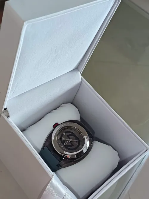 Montre Gucci 