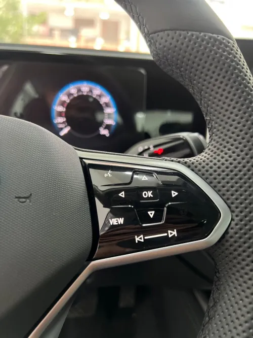 Volkswagen Passat 2025 Pro