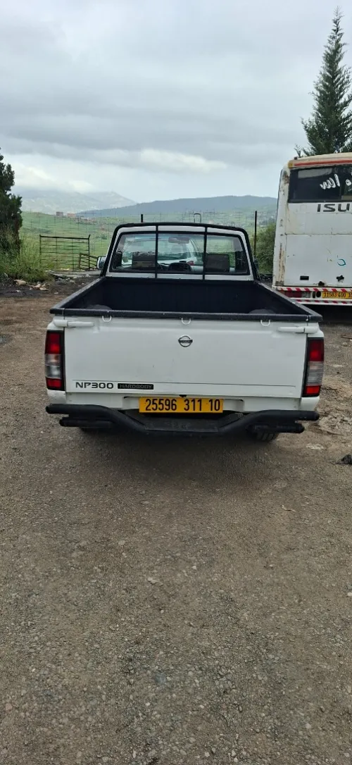 Nissan Pickup 2011 Pickup