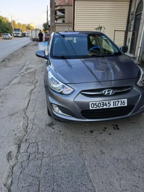 Hyundai Accent RB  4 portes 2017 Accent RB  4 portes