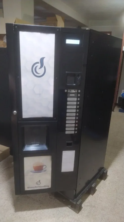 Distributeur automatique boisson chaude 