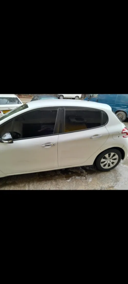Peugeot 208 2013 Access