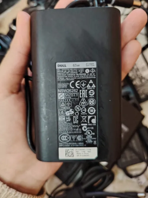 CHARGEUR POUR PC PORTABLE DELL 65W ORIGINAL FICHE ROND 7.4MM 5.0MM GROS DÉTAILS LIVRAISON 69W بيع شارجور أوريجينال دال شاحن أصلي 65واط جملة وتجزئة جميع مودال توصيل متوفر ل69ولاية شارجور أسار شارجورات