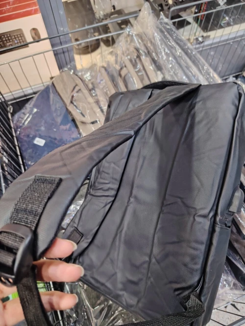Cartable sac à dos pour les étudiants et les travailleurs couleur noir gris بيع محفظة للطلبة والعمال