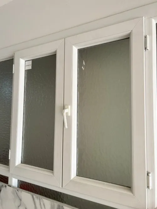 تصنيع النوافذ PVC حسب الطلب | Fabrication de fenêtres en PVC sur commande