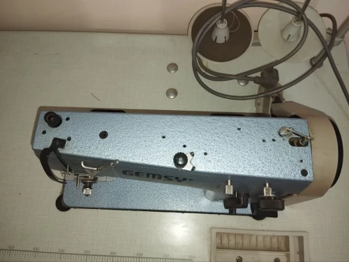 Machine a coudre industrielle Gemsy