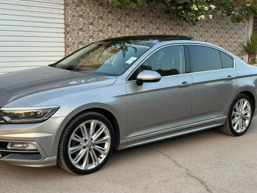 Volkswagen Passat 2017 R Line