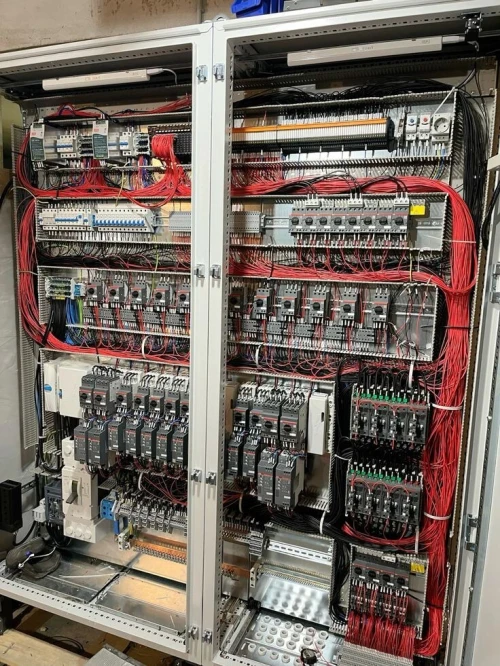 Armoires électriques