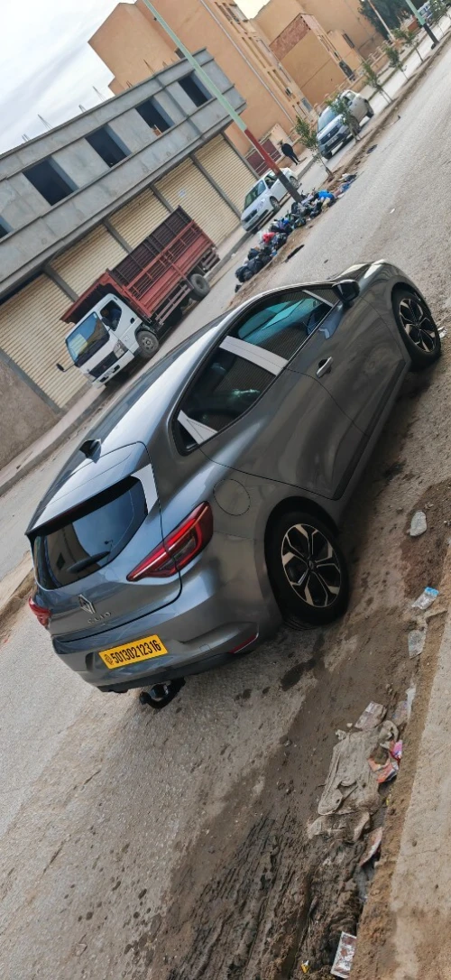 Renault Clio 5  2023 Evolution