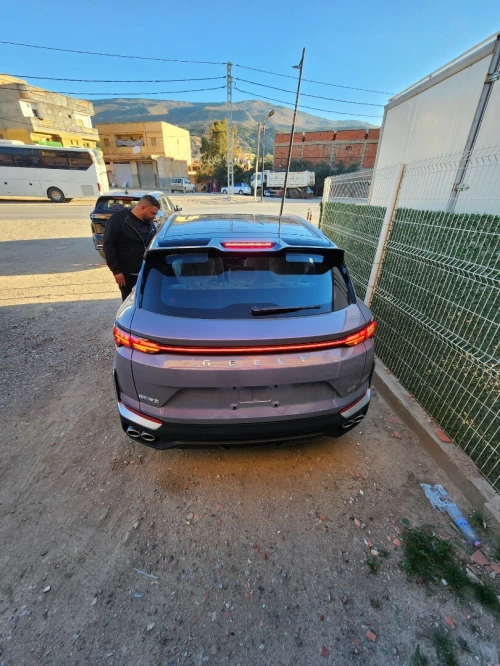 Geely Coolray 2025 
