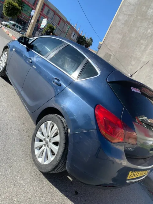 Opel Astra 2011 G