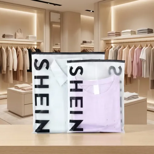 Sac zip matt personnalisé pour vêtements (SHEIN)