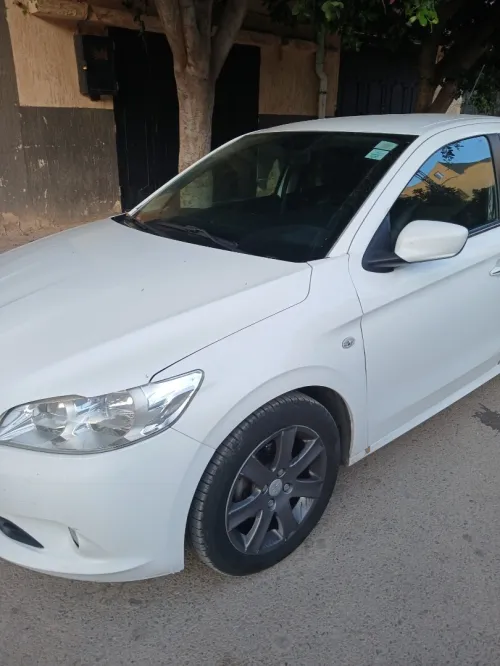Peugeot 301 2015 pack luxe 