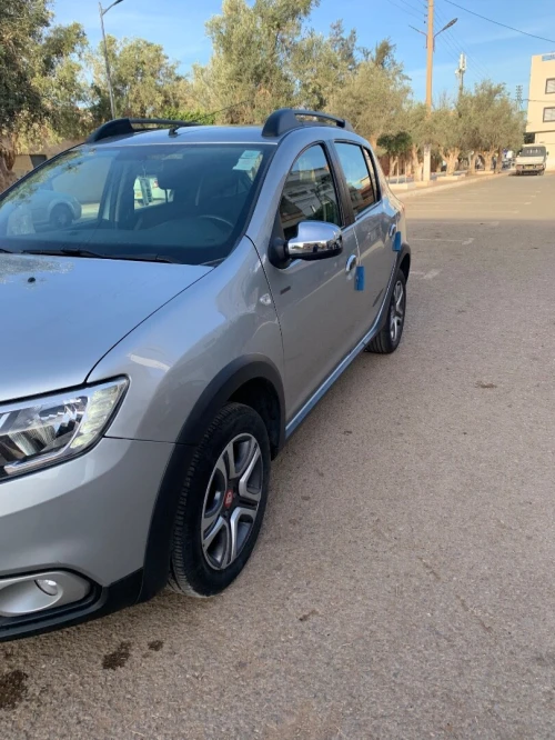 Dacia Stepway 2023 Stepway 1,6 ess thkrud 2023 machi 105000