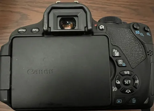 APPAREIL PHOT EOS 700