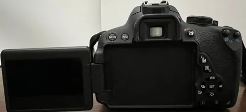 APPAREIL PHOT EOS 700