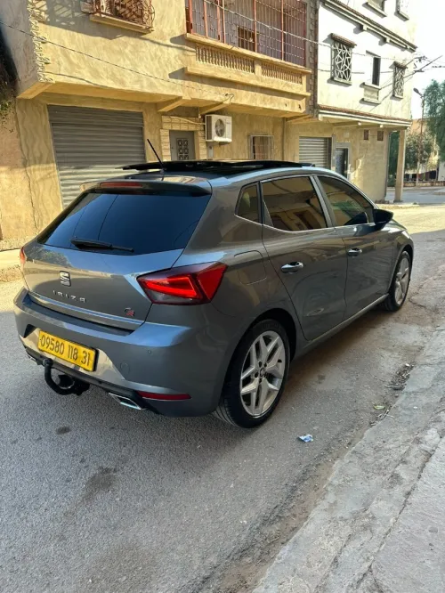 Seat Ibiza 2018 HIGH