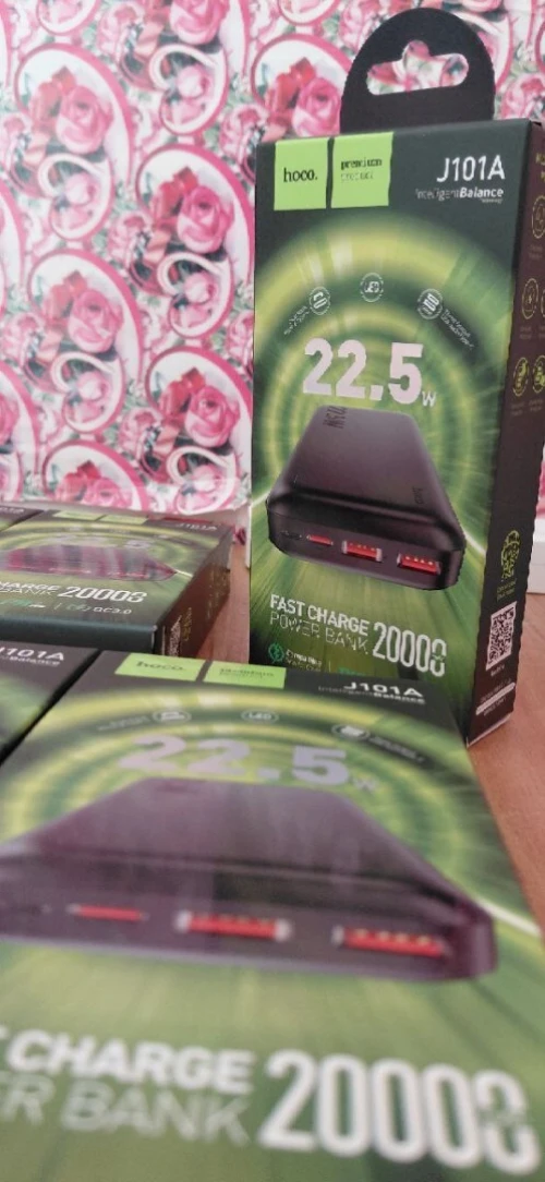 Power Bank HOCO J101A بسعة 20000mAh 