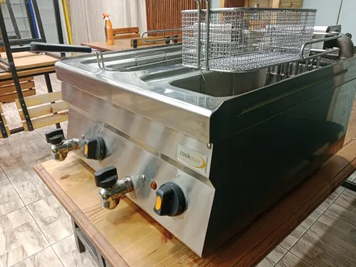 Friteuse Cook max et paninieuse potis 