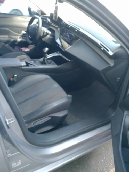 Peugeot 308 2023 First Edition