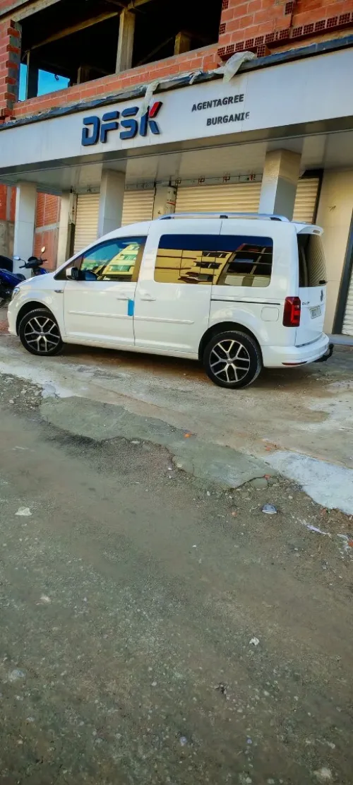Volkswagen Caddy 2017 Highline