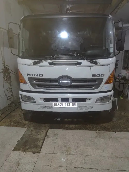 Hino 500 2013