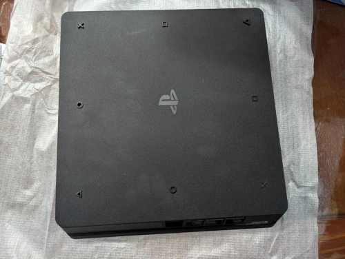 Ps4 noir Caba avec boite+manette original État 10/10