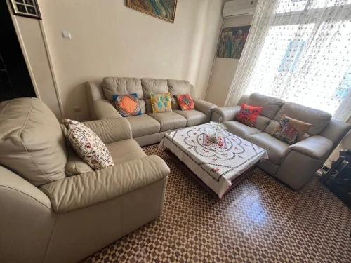 VEND SALON EN CUIR ITALIEN 6 PLACES 
